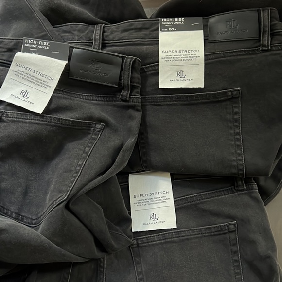 LAUREN RALPH LAUREN Superstretch High-Rise Skinny Ankle Jeans. - Picture 14 of 15